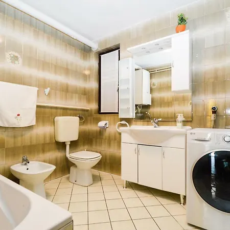 Apartment Irena *
