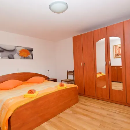 Apartment Irena