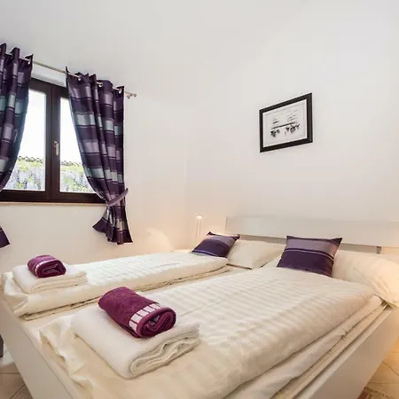 Apartment Irena Barban