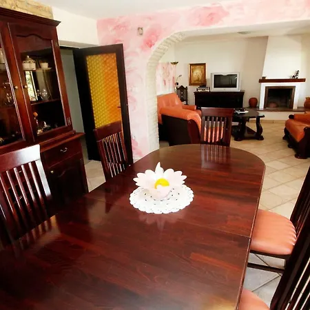 Apartment Irena *