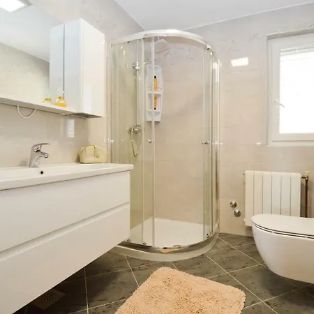 Apartment Irena