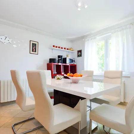 Irena Apartment